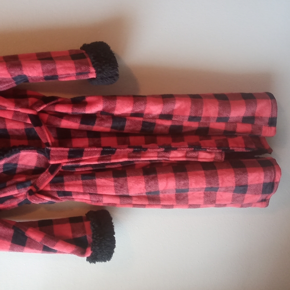 Secret Treasures Multi Color Robe - Picture 2 of 8